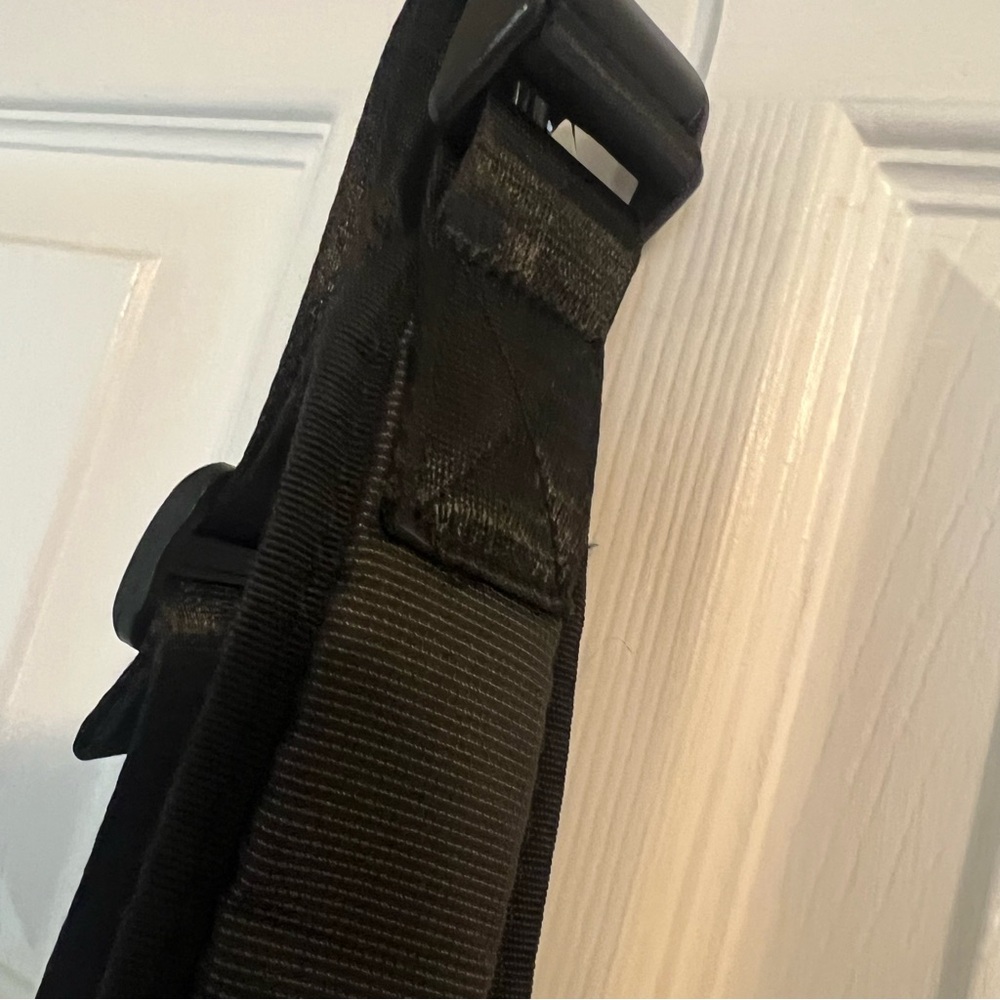 Olive Green Tactical Men's Bag - Picture 4 of 9